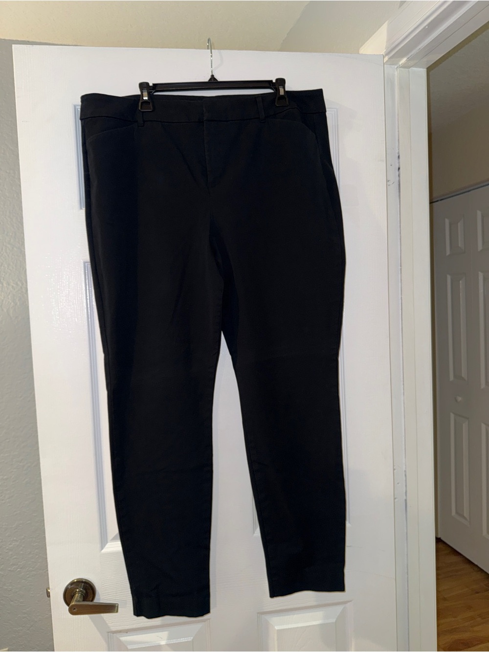 Old navy Black Women’s pixie pants